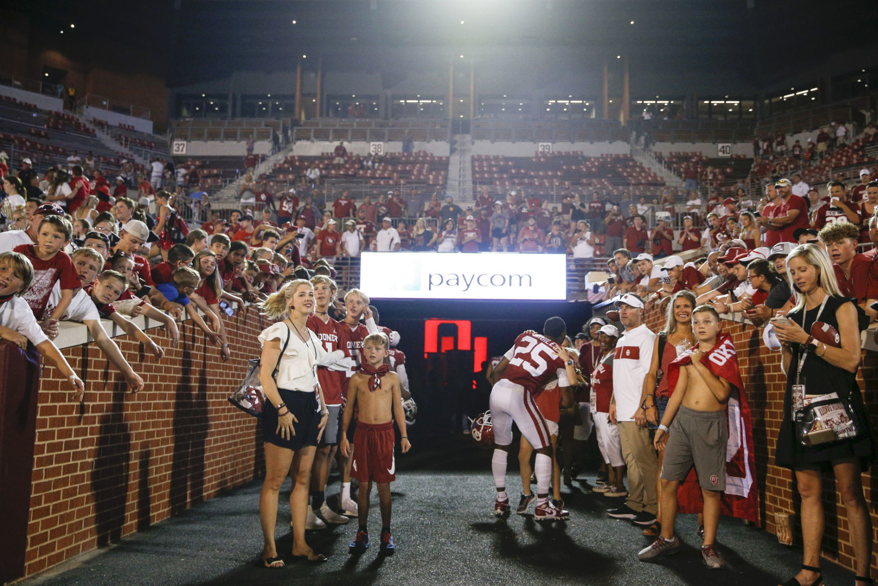 Oklahoma Sooners vs South Dakota Coyotes